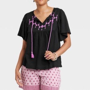 Knox Rose Women's Flutter Short Sleeve Embroidered Top